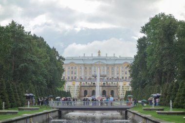 Peterhof Sarayı Bahçe