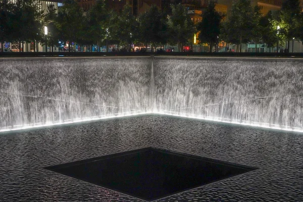 Национальный мемориал 9 11 в Нью-Йорке — стоковое фото