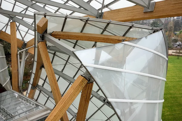 Fondation Louis Vuitton in Paris — Stockfoto