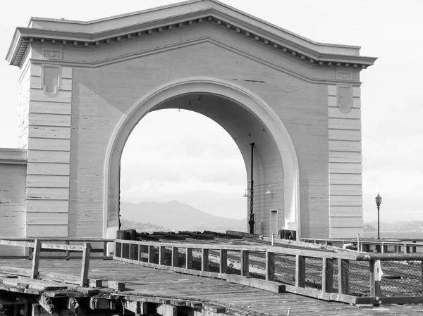 The Ferry Arch — Stock Photo, Image