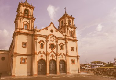 Retro görünümlü Bata Katedrali