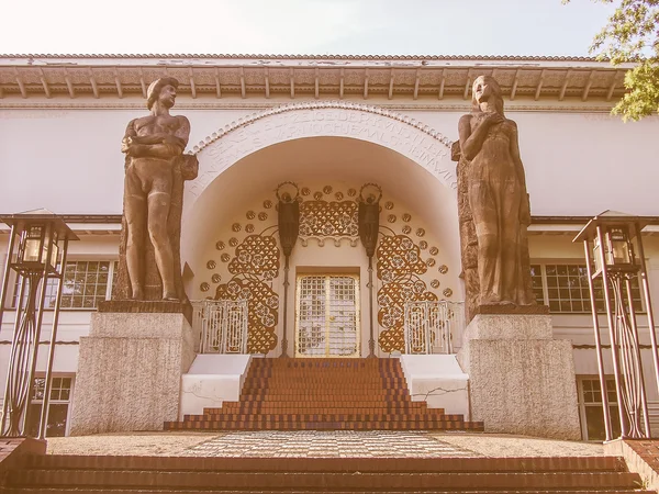 Retro anmutendes Ludwig-Haus in Darmstadt — Stockfoto