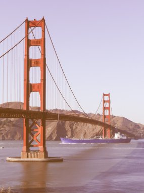 Golden Gate Köprüsü San Francisco arıyor retro