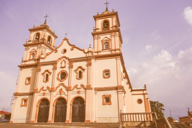 Retro görünümlü Bata Katedrali