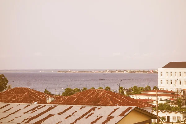 Retro mirando frente al mar Bata — Foto de Stock