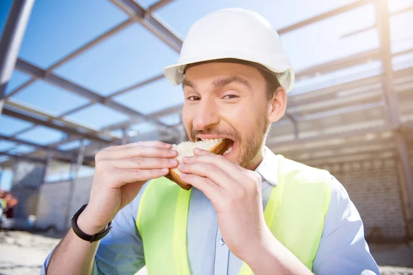 Modern building business and workers — Stock Photo, Image