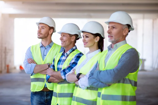 Trabajadores de la construcción. El mejor equipo —  Fotos de Stock