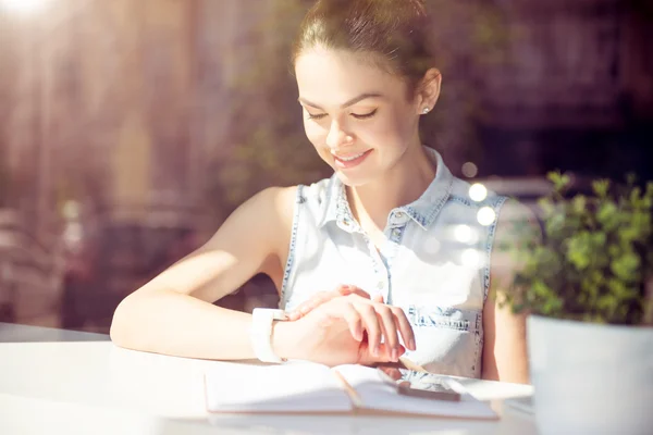 Modern young business woman — Stock Photo, Image