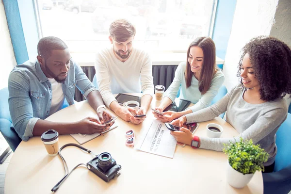 Gadgets modernos en nuestra vida — Foto de Stock