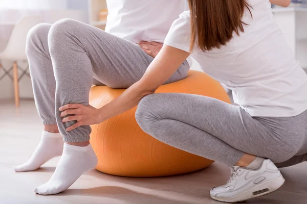 Fisioterapia reabilitação moderna — Fotografia de Stock