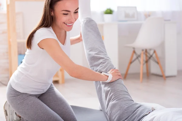 Fisioterapia reabilitação moderna — Fotografia de Stock