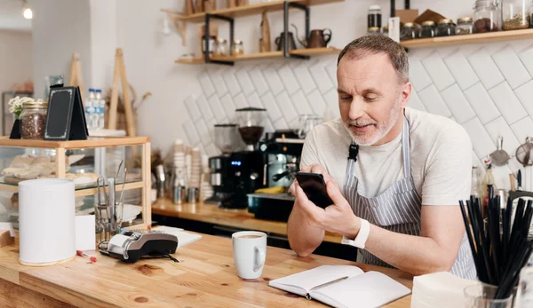 Negocio moderno café — Foto de Stock