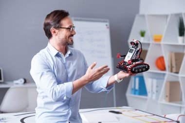 İnsanın iş sonuçlarıyla mutlu ve gururlu olması