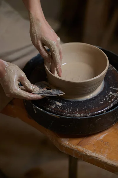 Process of pottery and making a new bowl — Stock Photo, Image