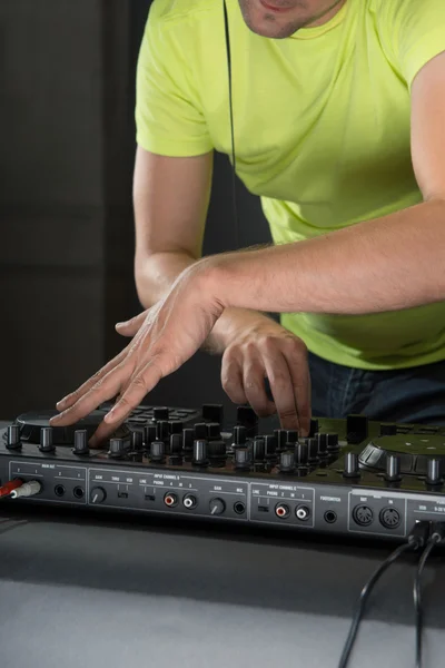 DJ mixer close-up portret — Stockfoto