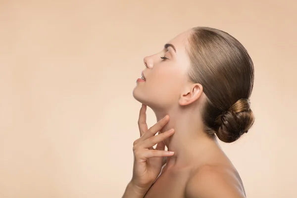 Portrait of girl holding hands near her face with clean and  fre — Stock Photo, Image