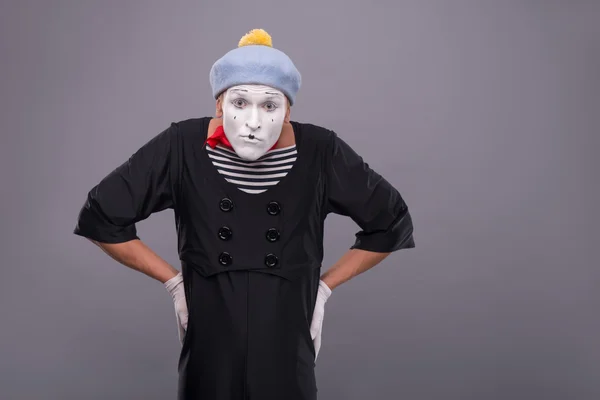 Male mime looking  with great surprise