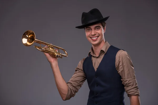 Knappe jonge jazz man — Stockfoto