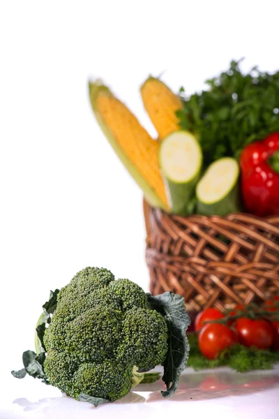 Lovely basket with fresh vegetables — Stock Photo, Image