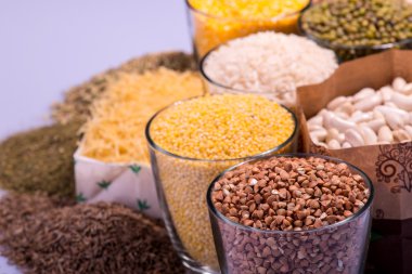 Gözlük tahıllar ile kompozisyon