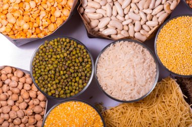 Gözlük tahıllar ile kompozisyon