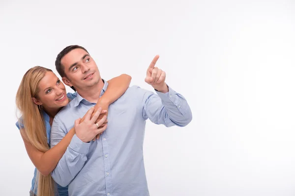 Familia feliz aislada sobre fondo blanco — Foto de Stock