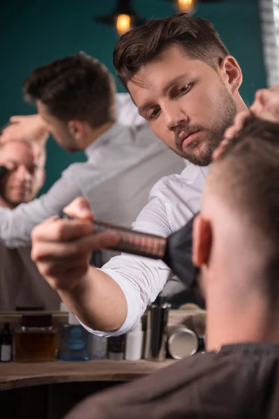 Професійні перукарський салон — стокове фото