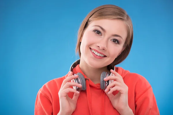 Menina com fones de ouvido — Fotografia de Stock