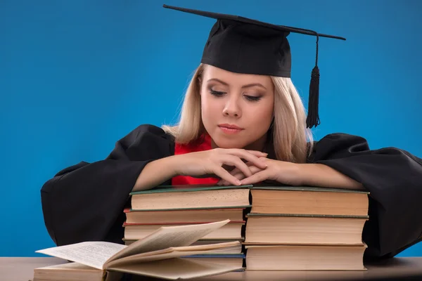 Studentflicka med böcker — Stockfoto