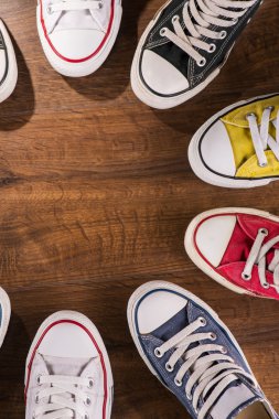 katta çok renkli gençlik spor ayakkabı