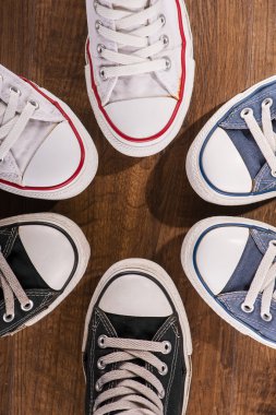 katta çok renkli gençlik spor ayakkabı