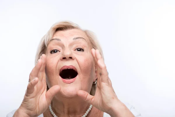 Close-up van oudere vrouw schreeuwen — Stockfoto