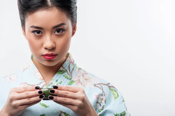 Ceremonia de té realizada por mujer asiática — Foto de Stock