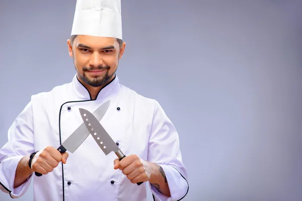 Portrait de jeune beau cuisinier — Photo