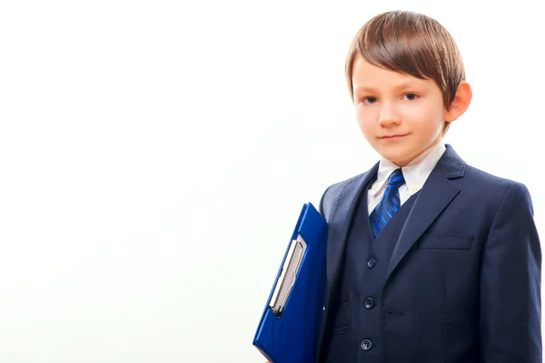 Business kind poseren met een Klembord — Stockfoto