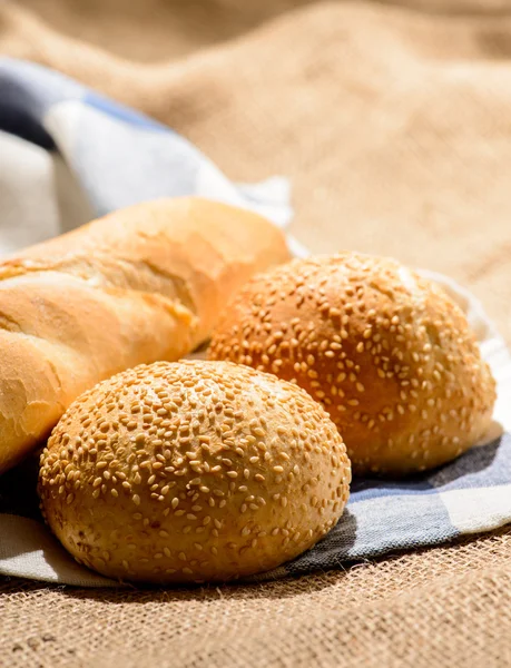 Görüntü ekmek somun ve buns — Stok fotoğraf