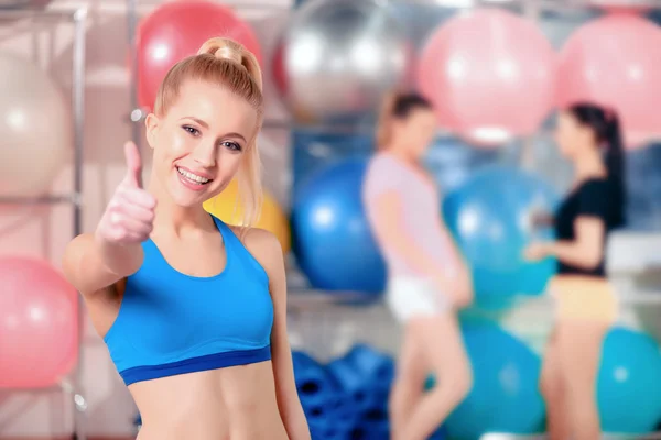 Mooie vrouwen in sportclub — Stockfoto