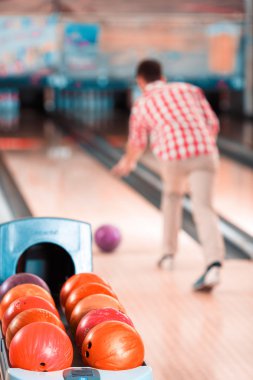 Boş zamanlarında bowling club