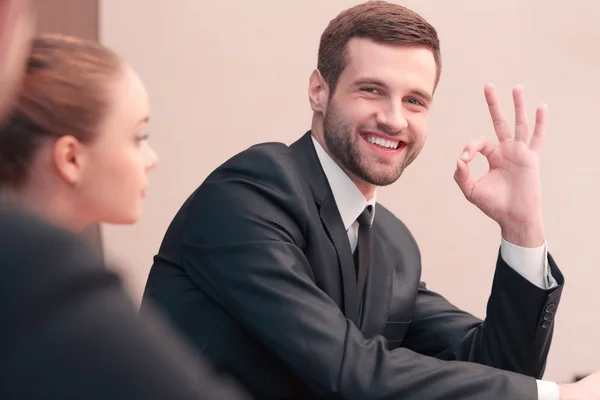 Zakelijke bijeenkomst met collega 's — Stockfoto