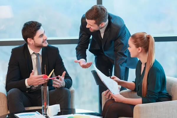 Reunión de negocios con colegas — Foto de Stock