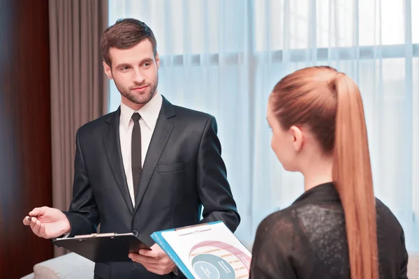 Reunión de negocios con colegas — Foto de Stock