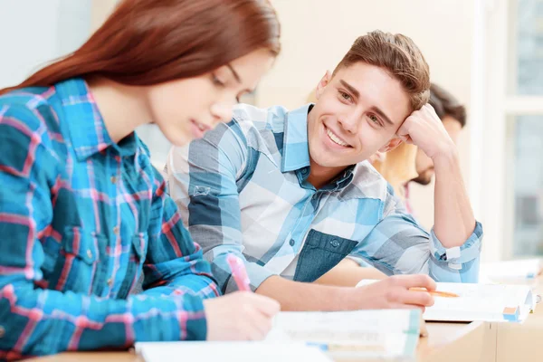 Studenter på klasser — Stockfoto