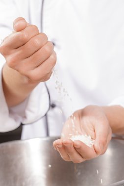 Suşi şefi pilav aşçılar