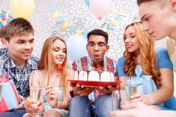 Celebrazione felice di un compleanno — Foto Stock