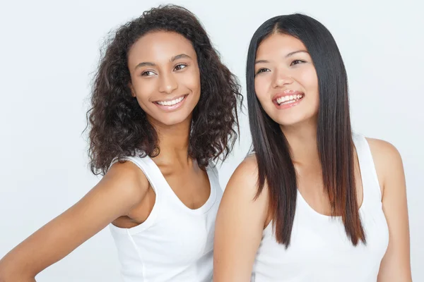 Lebendige Freunde halten den Blick hoch — Stockfoto