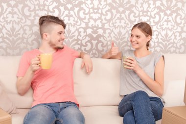 Çay içme canlı genç çift 