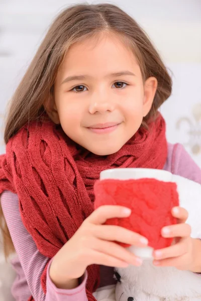 Cute girl drinking tea — Stock Photo, Image