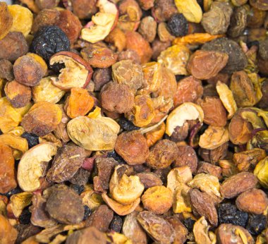 Elma, şeftali, kuru erik ve şeftali karışımı. Fındık, sebze, böğürtlen, tarım ürünleri..