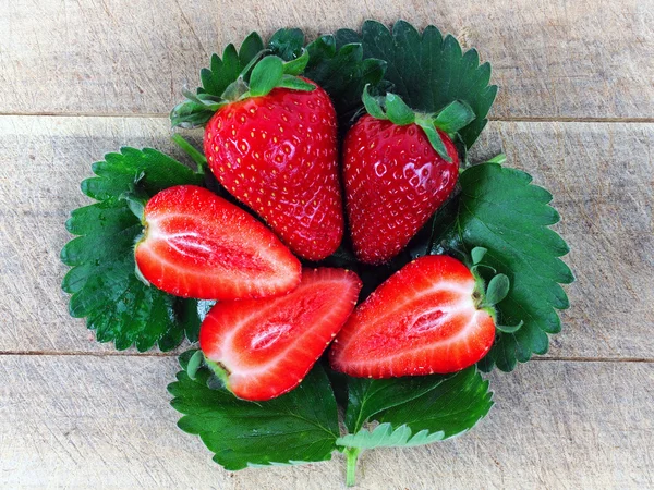 Fresas hermosas y fragantes — Foto de Stock