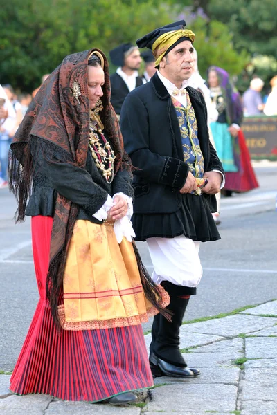 Costumi tradizionali della Sardegna . — Foto Stock